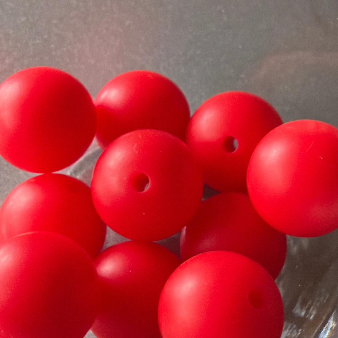 Apple Red 15mm Round