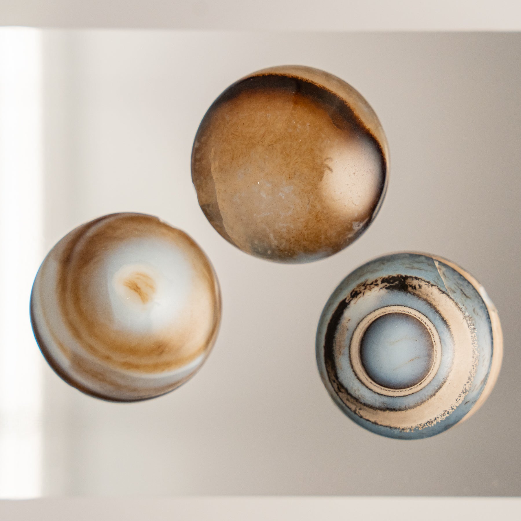 Banded Agate - Flat Circle - 20x12mm - Hagar