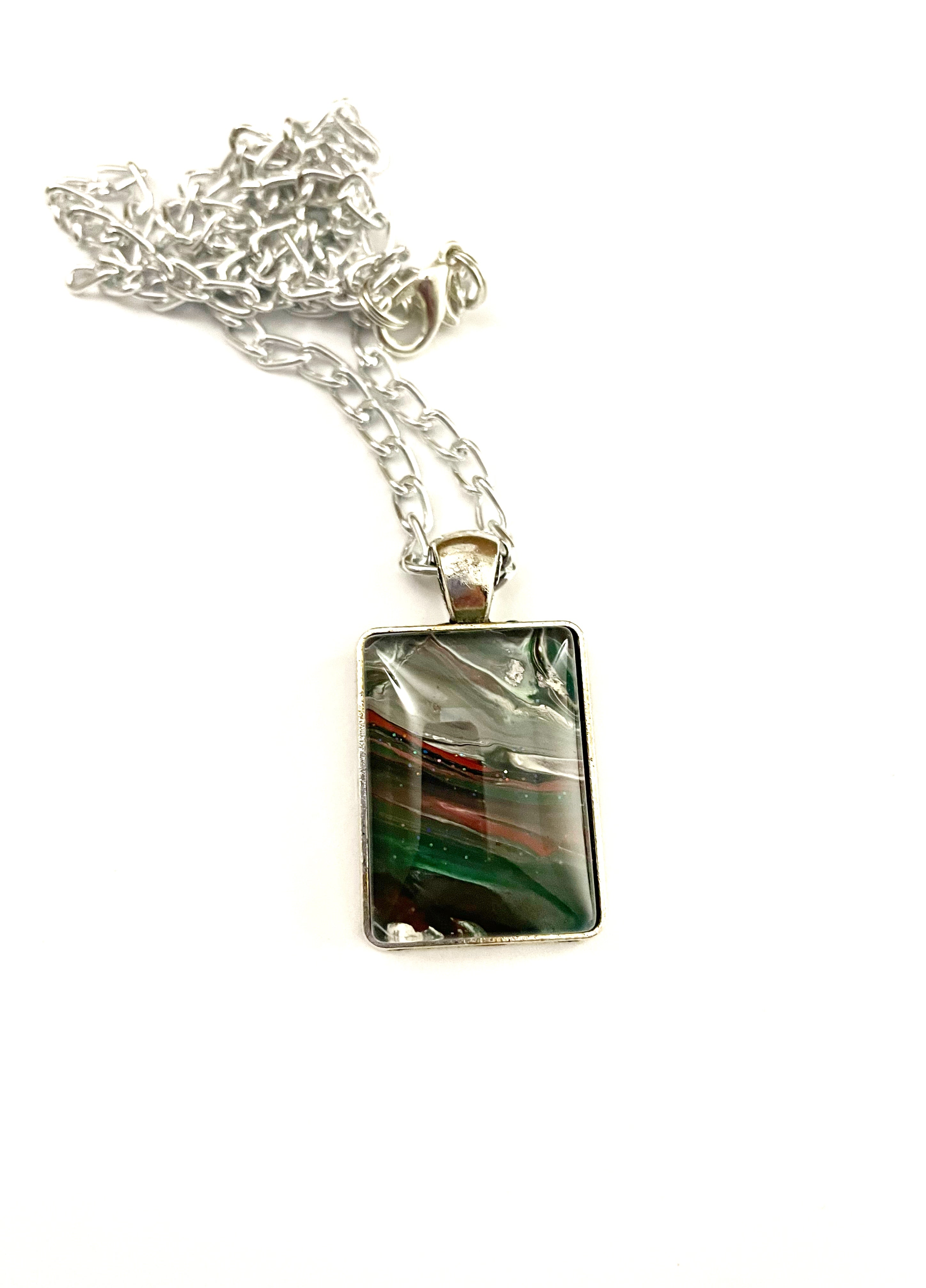 Red and Green Acrylic Set