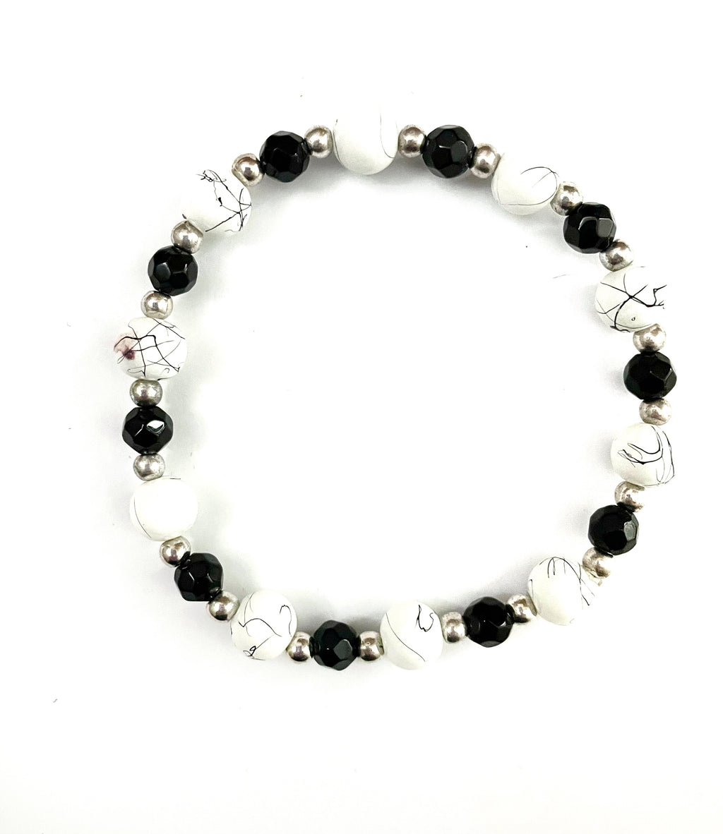 White Howlite with Black Lines Stretchy Bracelet