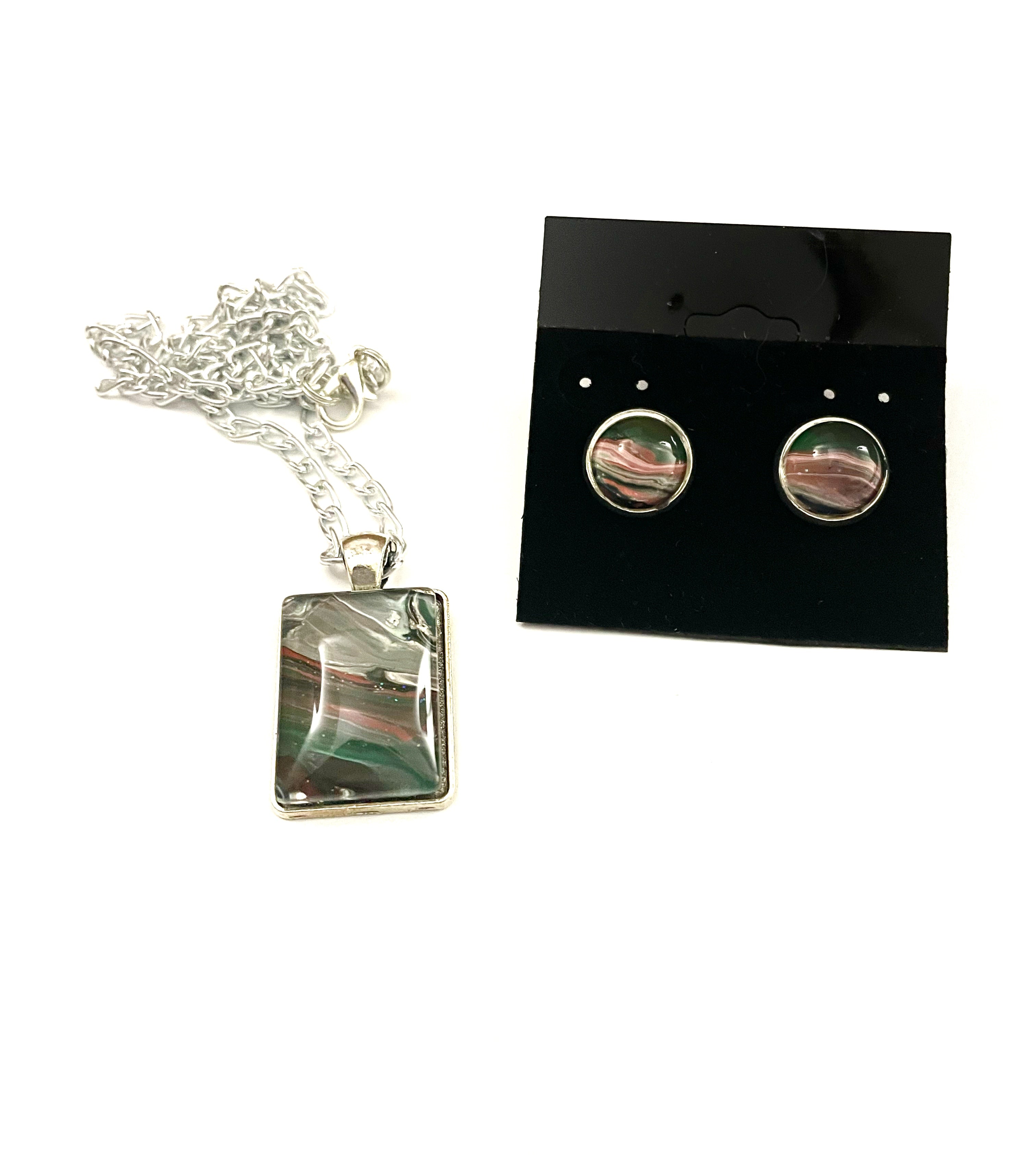 Red and Green Acrylic Set